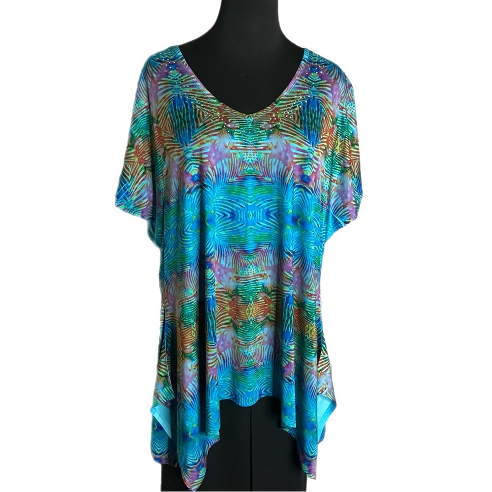 Notations Woman Kaleidoscope Print Sharkbite Tunic 1X - Picture 4 of 9
